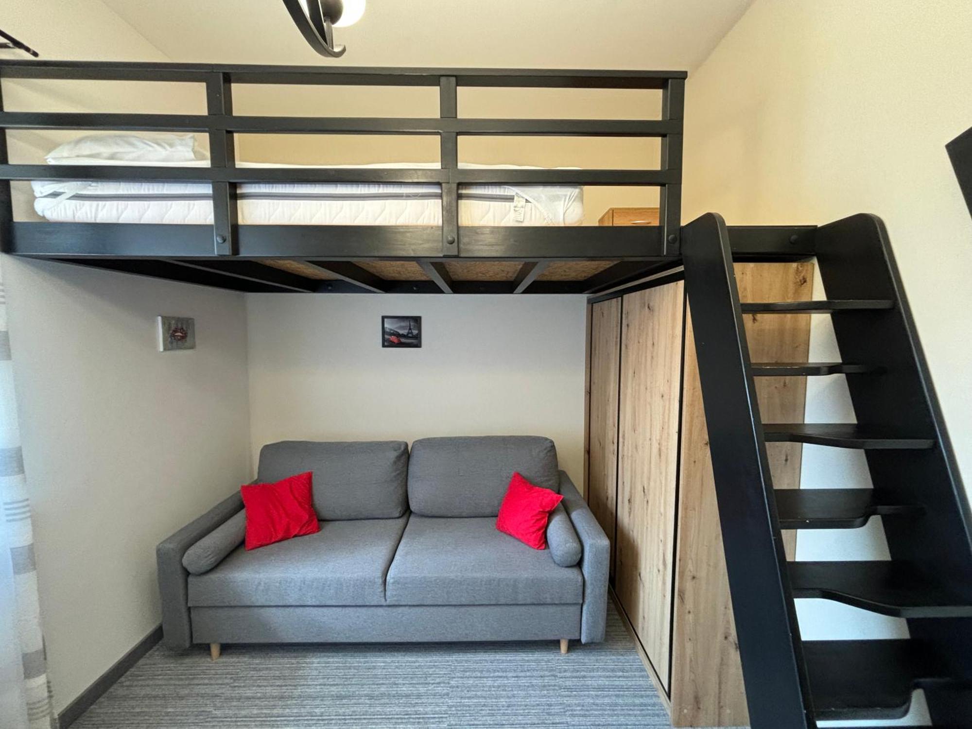 Apartament Loftowy Na Spokojnej Kolobrzeg Ngoại thất bức ảnh